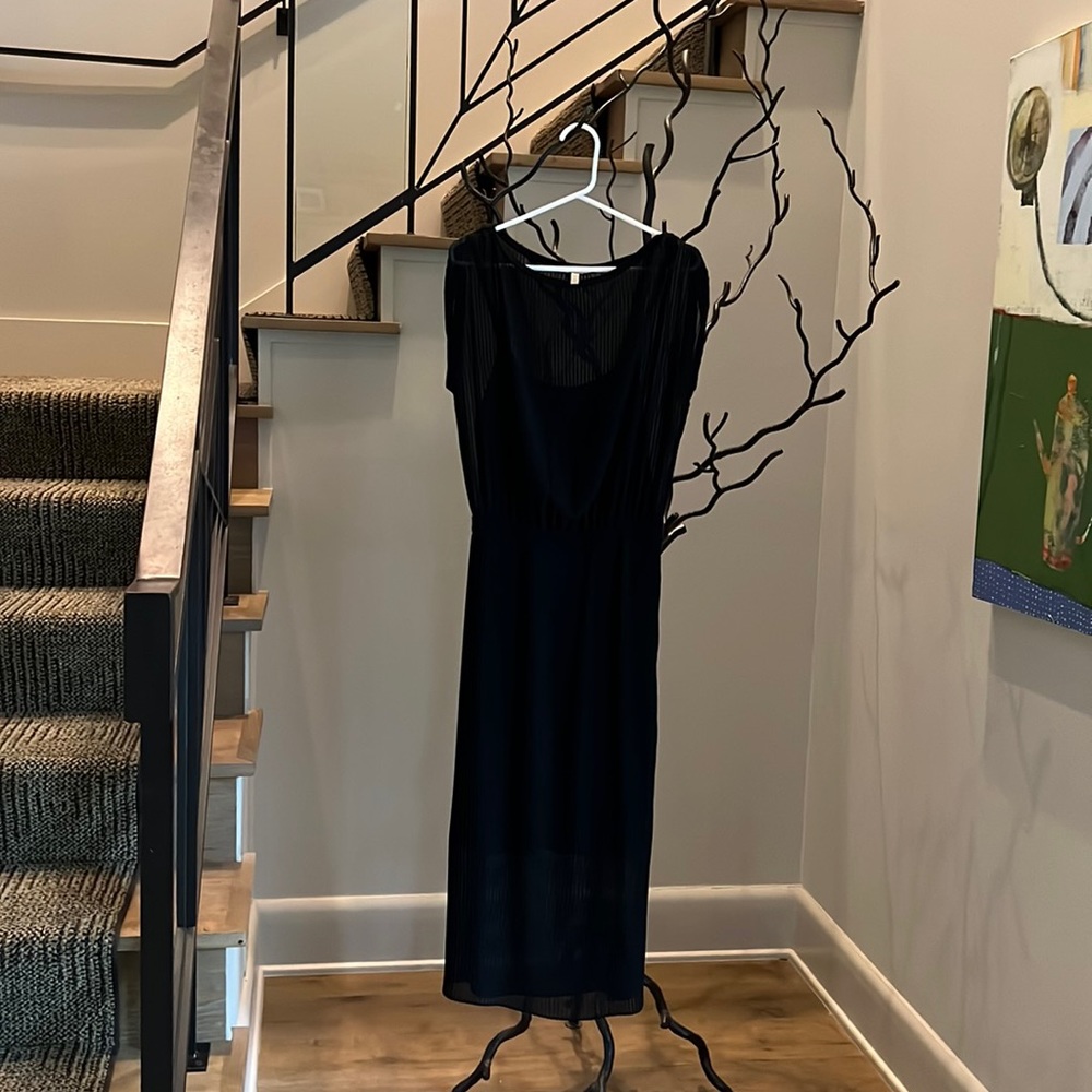 Bordeaux accordion sleeveless maxi dress black XS/petite
